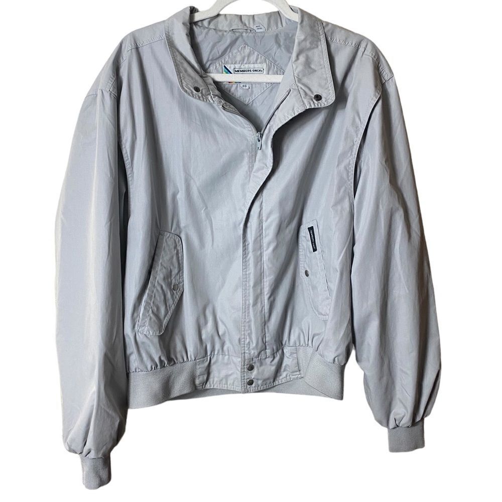 MEMBERS ONLY Men’s Sz 46 Gray Racer Cafe Bomber Lightweight Jacket VTG 80s